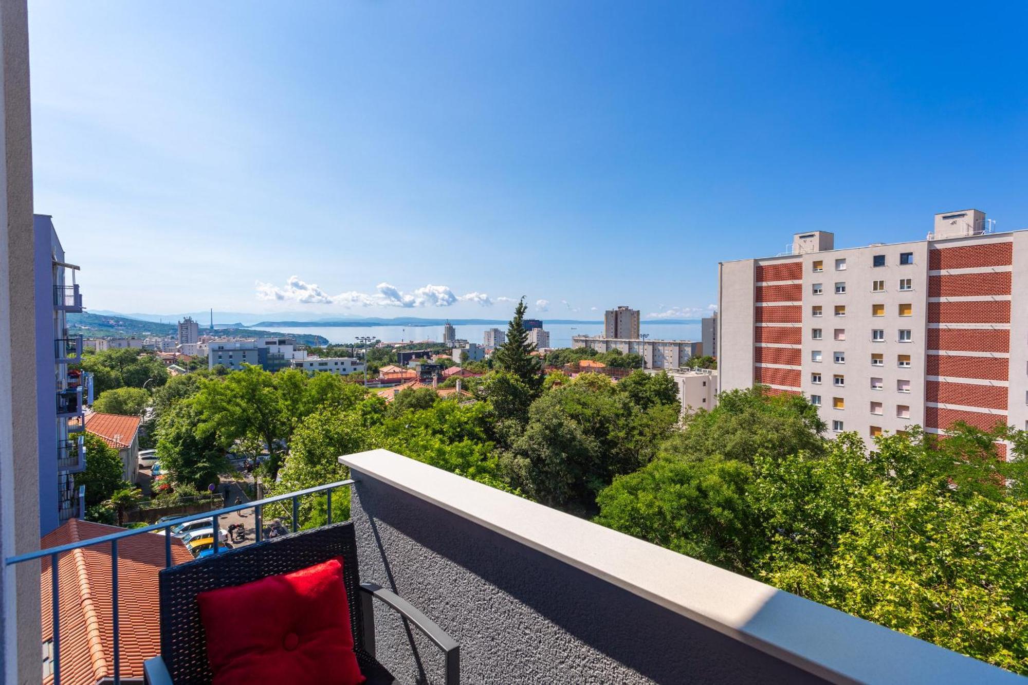 Brand New Apartment Close To The Beach, City Center And University Of Rijeka - Apartment Karlo Exterior photo