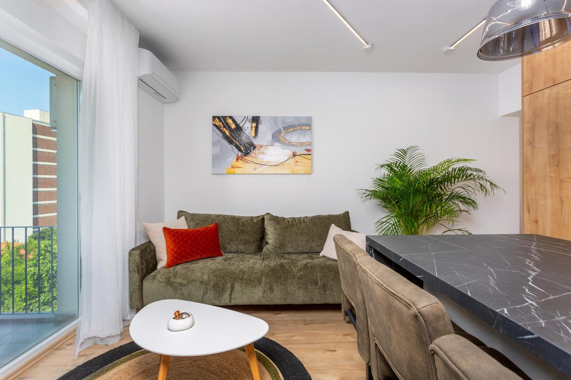 Brand New Apartment Close To The Beach, City Center And University Of Rijeka - Apartment Karlo Exterior photo